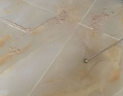 冷水滩瓷砖空鼓维修公司分享粘合剂选择不当在瓷砖铺贴过程中可能导致以下问题
